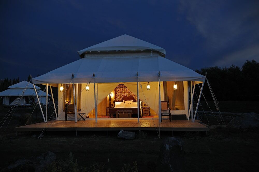 Лех: Chamba Camp Thiksey by TUTC