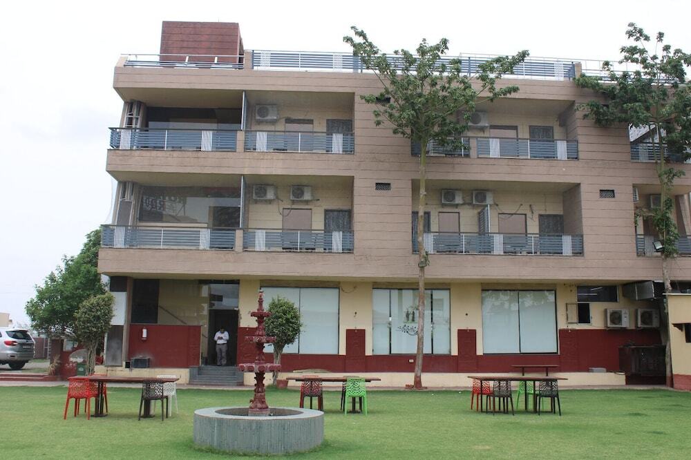 Hotel Royal Amar — фото 1