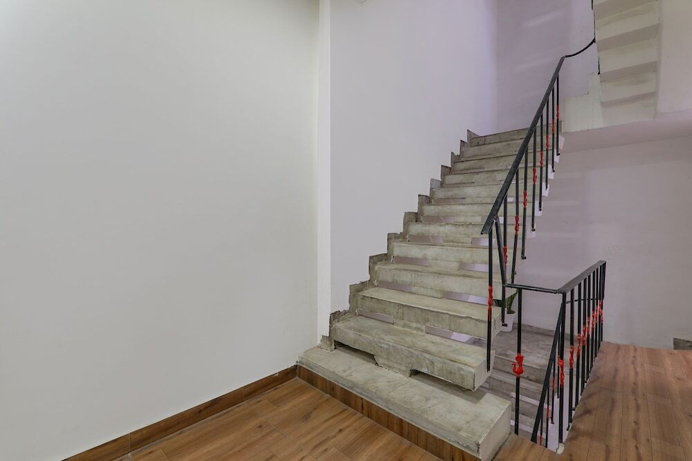 Канпур: Fabhotel Super 3 Premium Ii