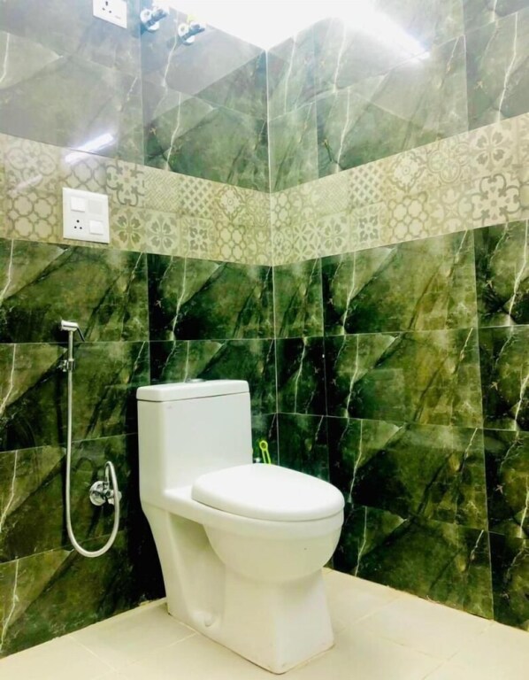 Гуруграм: Luxury Private Farmhouse