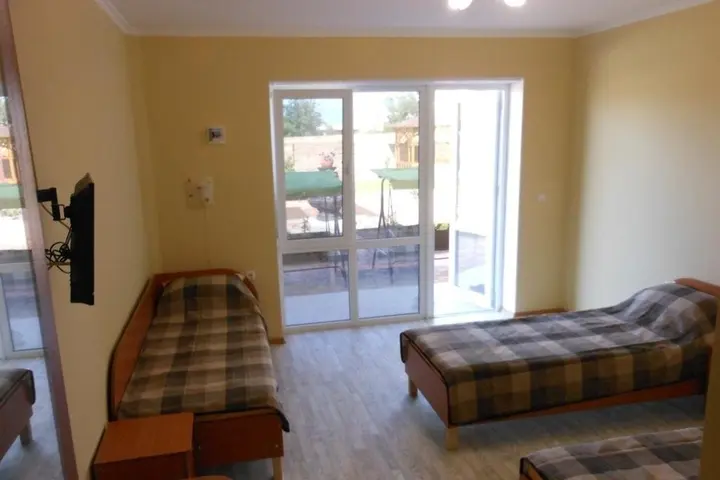 Новофёдоровка: Guest House Viola