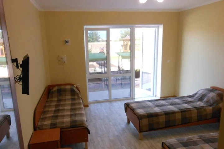 Новофёдоровка: Guest House Viola
