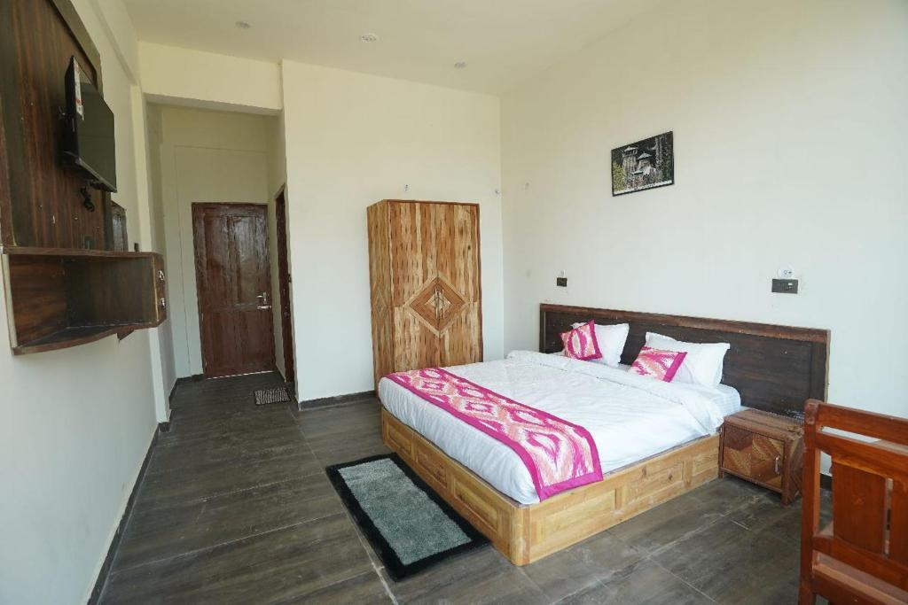 Раникхет: Lap Of Himalayas Resort