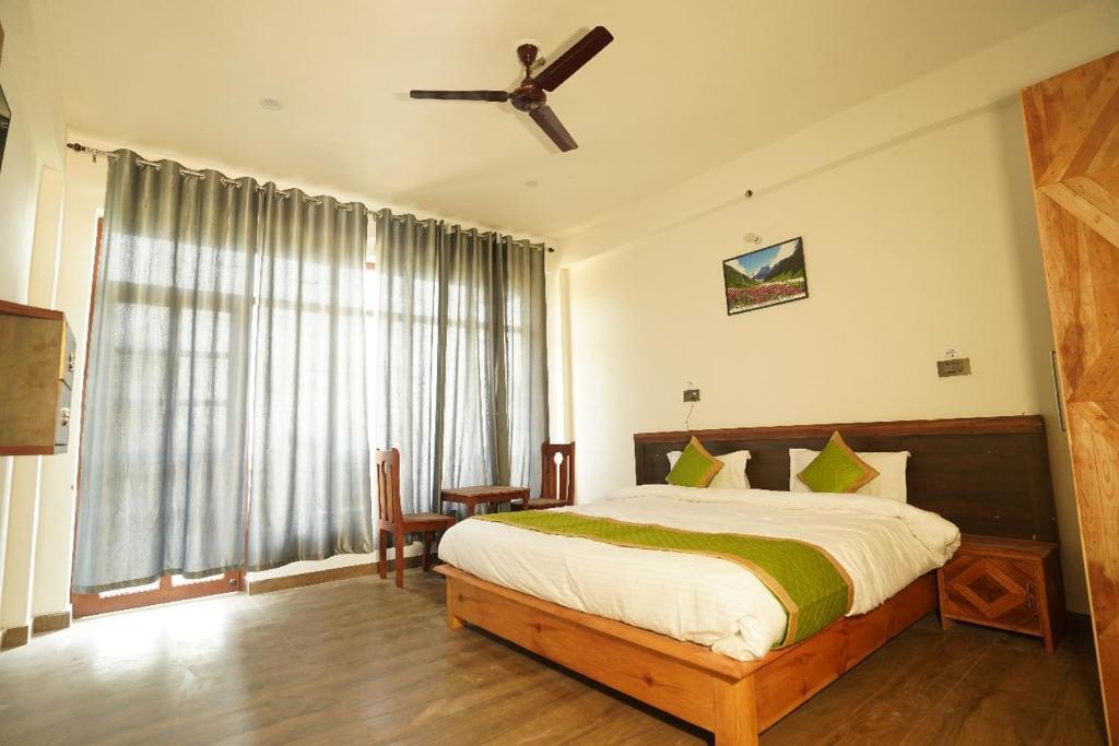 Раникхет: Lap Of Himalayas Resort