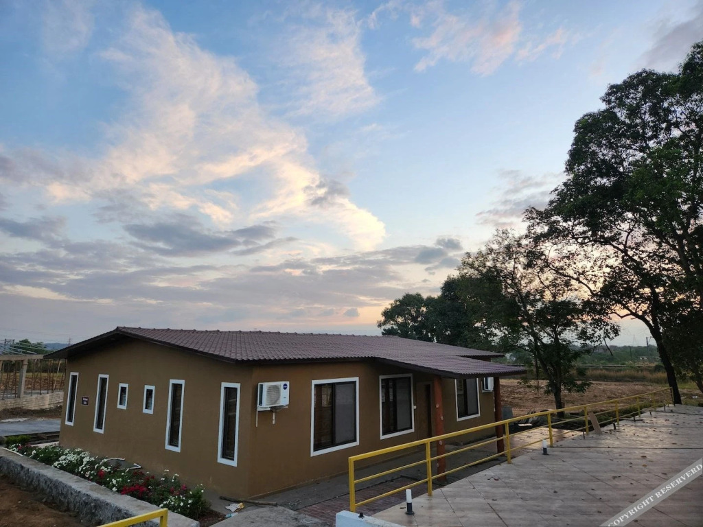 Нерал: HillRock Resort & Villas, Karjat