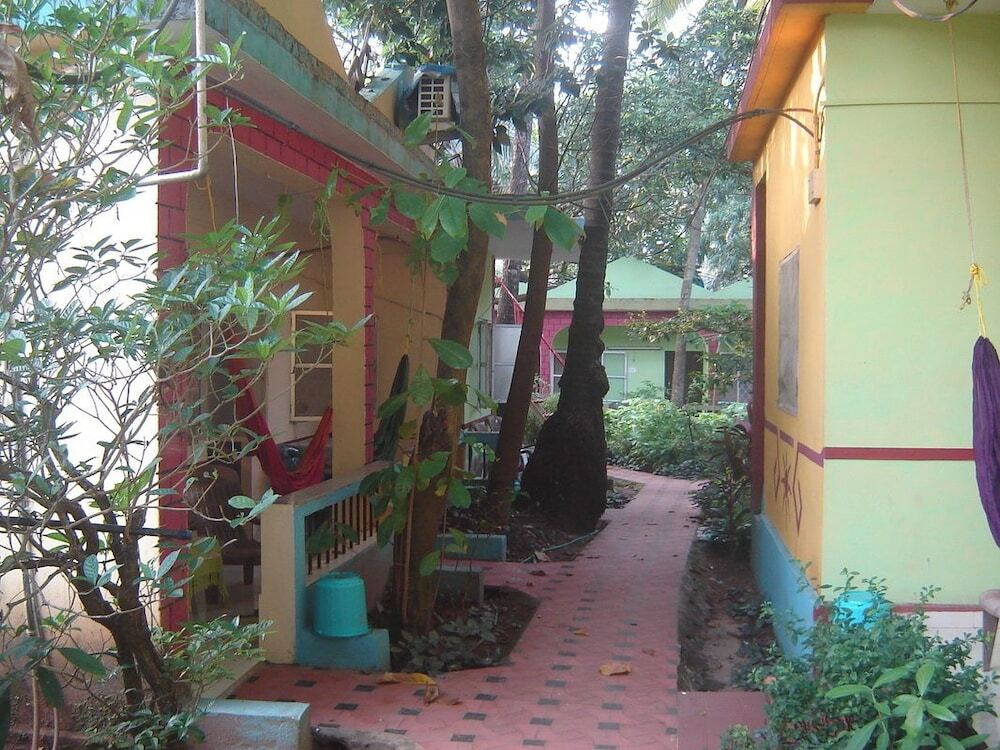 Анджуна: Silver Spring Guest House