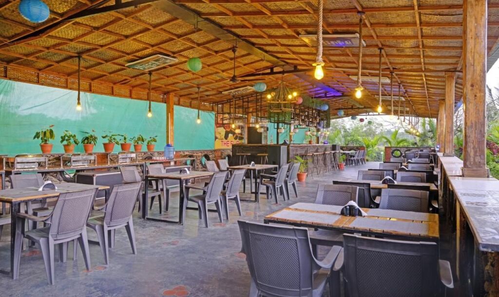 Арпора: Treebo Trend Resorte Ferro