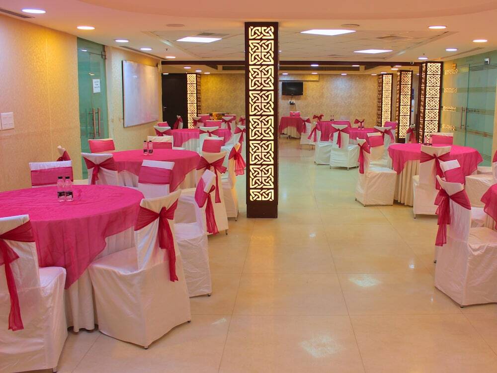 Гуруграм: Hotel Cymbal-sector 31 Gurgaon