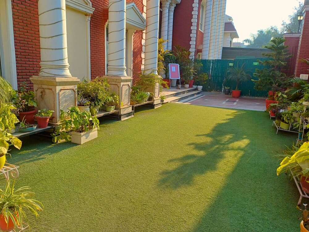 Гуруграм: Hotel Cymbal-sector 31 Gurgaon
