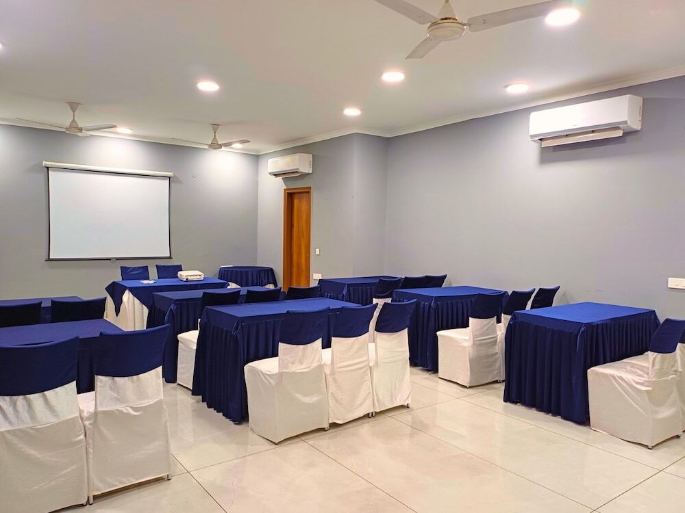 Гуруграм: Hotel Cymbal-sector 31 Gurgaon