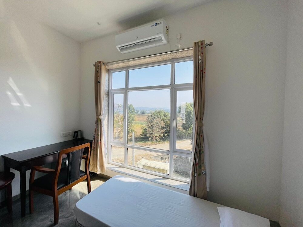 Гарудешвар: Vasant Vihar Resort