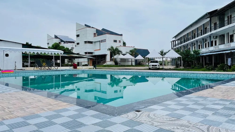 Гарудешвар: Vasant Vihar Resort