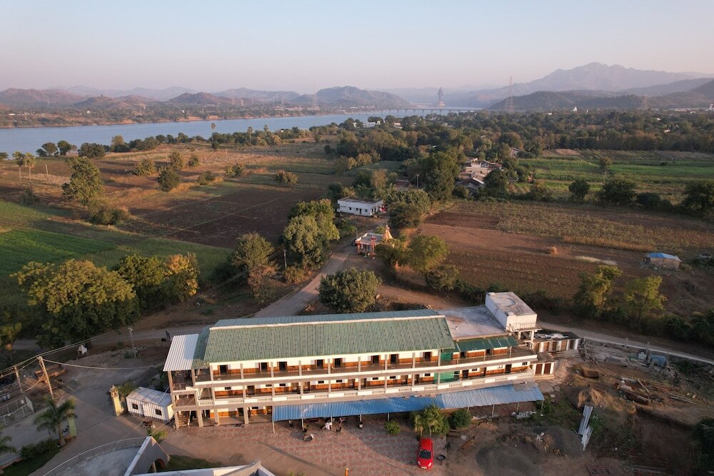 Гарудешвар: Vasant Vihar Resort