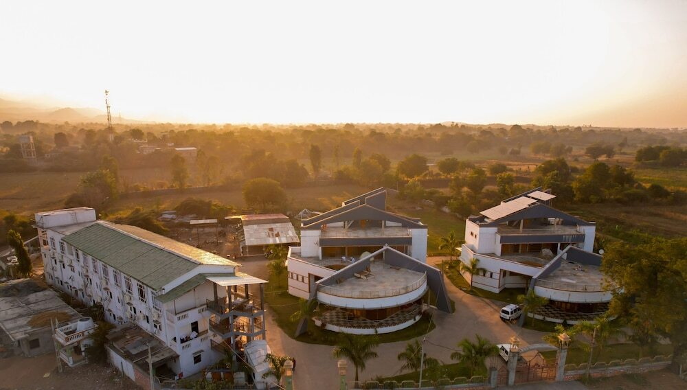 Гарудешвар: Vasant Vihar Resort