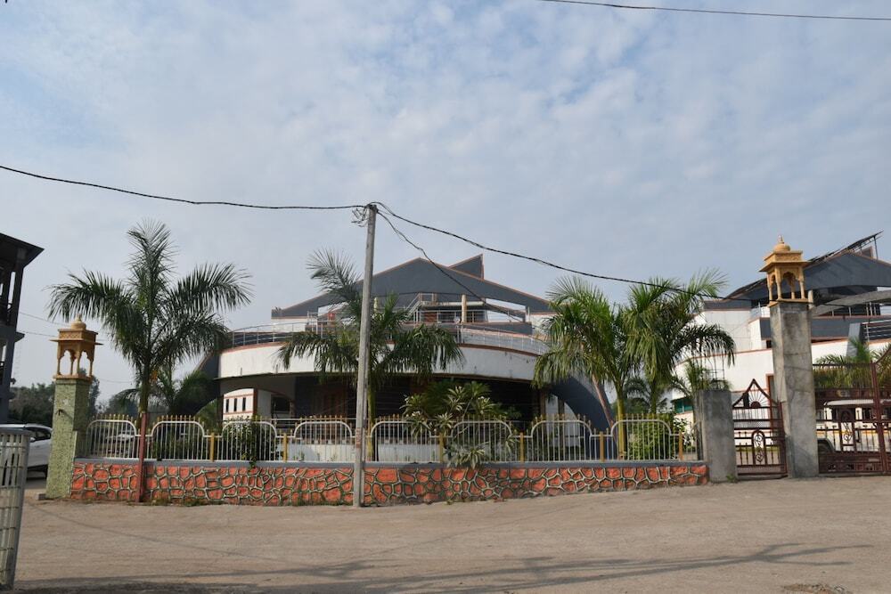 Гарудешвар: Vasant Vihar Resort