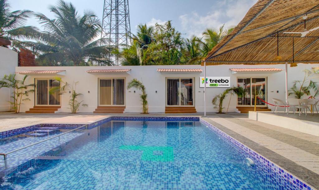 Морджим: Treebo La Prince Suites