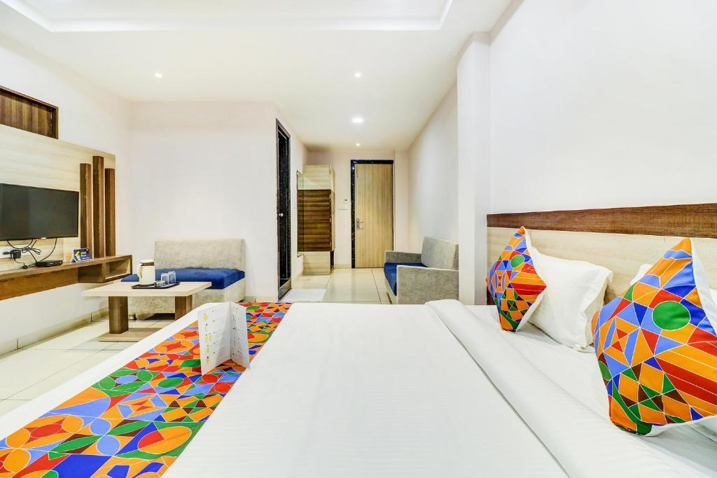 Индаур: Fabhotel Meera Palace