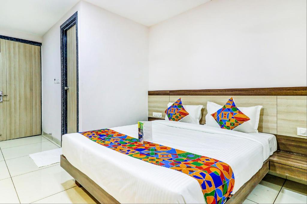 Индаур: Fabhotel Meera Palace