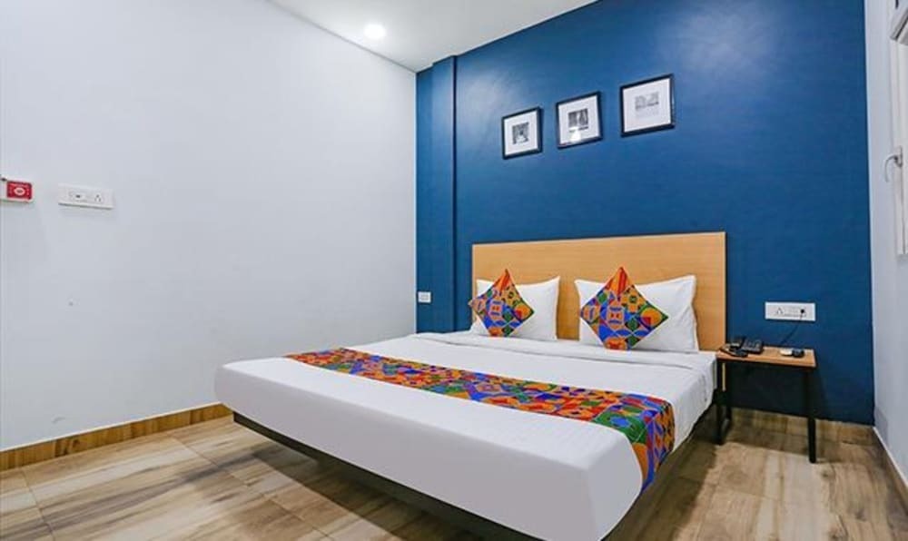 Нью-Дели: Fabhotel F9 Peeragarhi