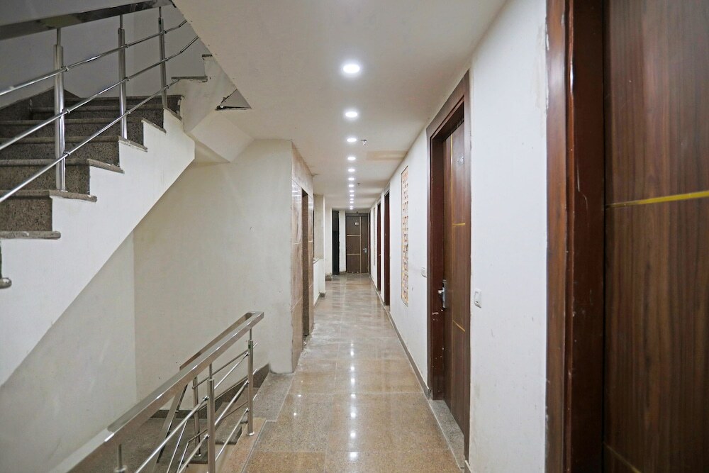 Алипур: Hotel Fortune Stay