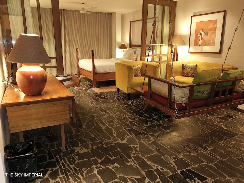 Раджкот: The Sky Imperial Aarivaa Luxury Homestay