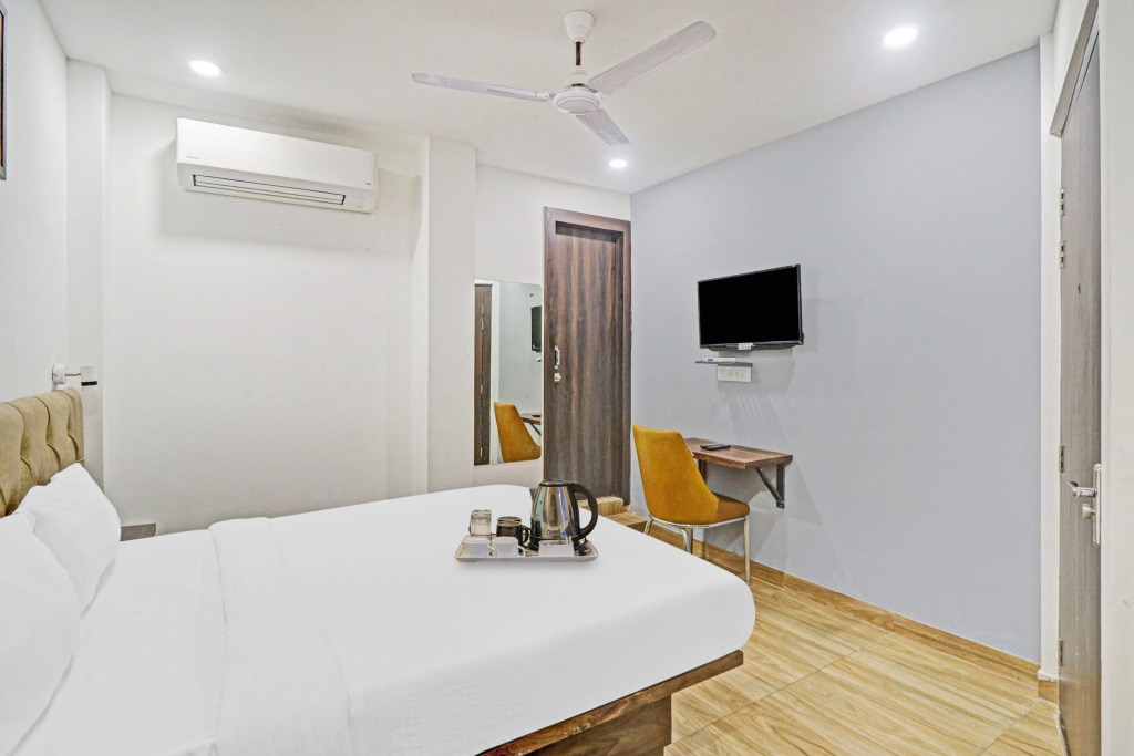 Канпур: OYO 77788 Townhouse 405 Mall Road