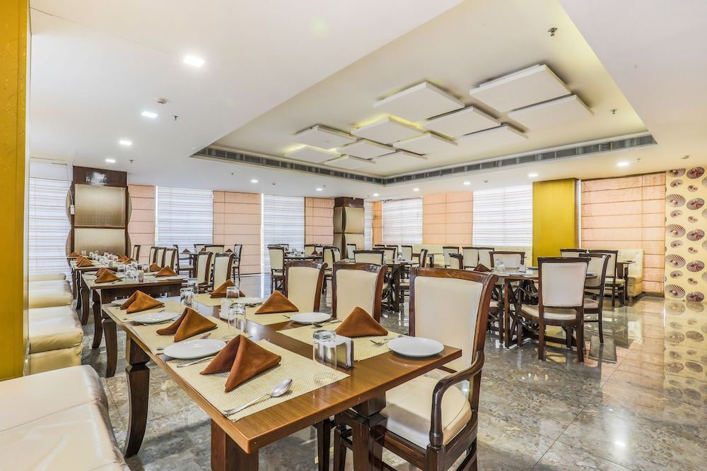 Дехрадун: FabHotel Elysee