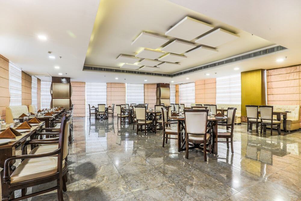 Дехрадун: FabHotel Elysee