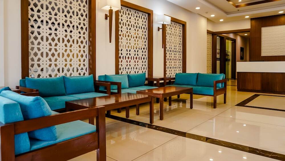 Нави-Мумбай: The Altruist Business Hotel (NM -1)