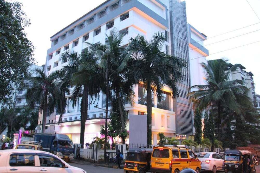 Нави-Мумбай: The Altruist Business Hotel (NM -1)