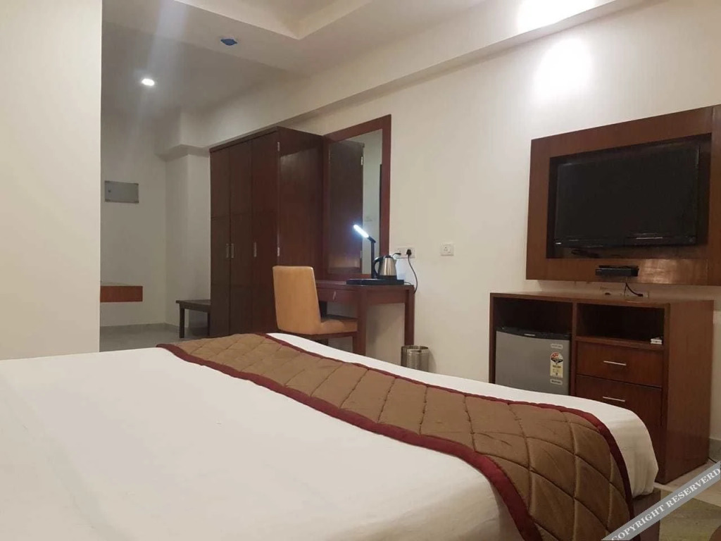 Нави-Мумбай: The Altruist Business Hotel (NM -1)