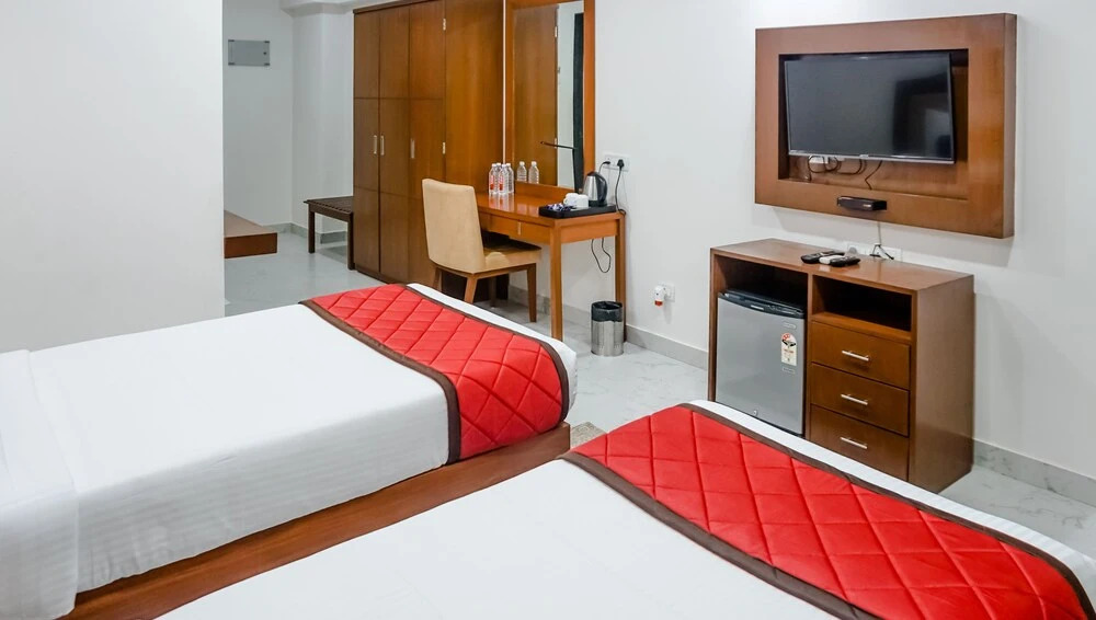 Нави-Мумбай: The Altruist Business Hotel (NM -1)