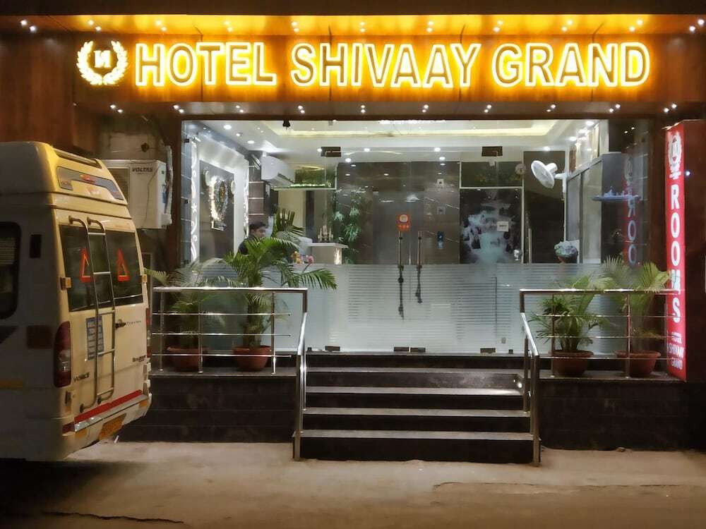 Амритсар: Shivaay Grand