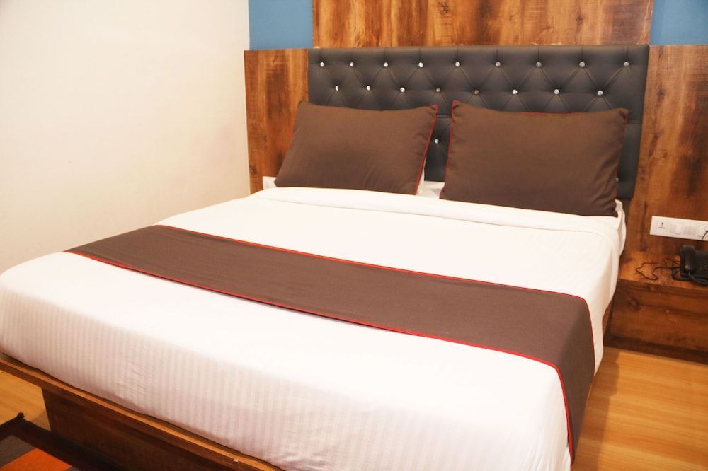 Мумбаи: Hotel West inn