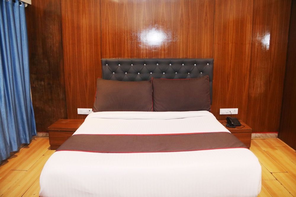 Мумбаи: Hotel West inn