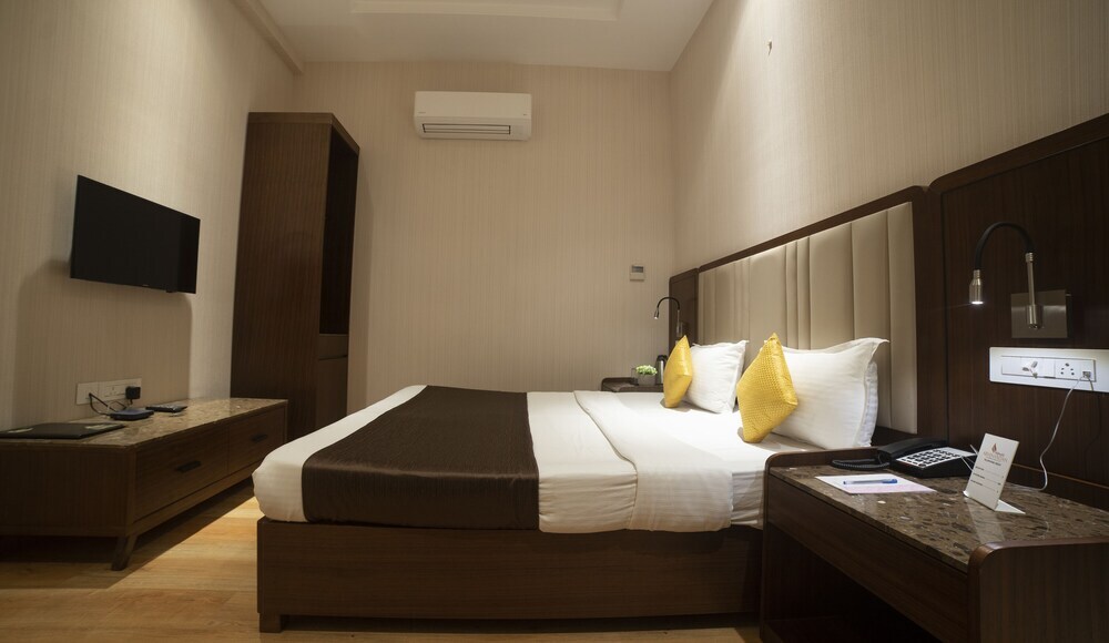 Бхопал: Hotel Rajhans Abhinandan