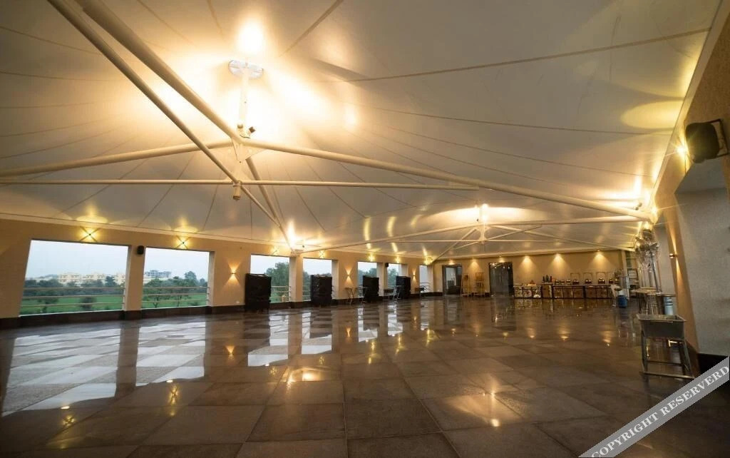 Бхопал: Hotel Rajhans Abhinandan
