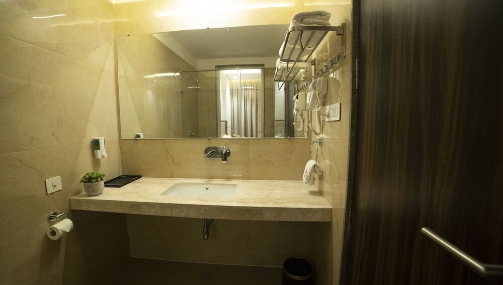 Бхопал: Hotel Rajhans Abhinandan