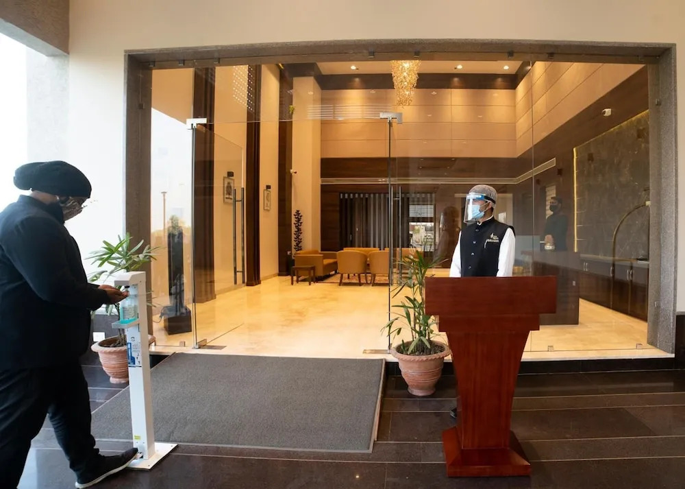 Бхопал: Hotel Rajhans Abhinandan