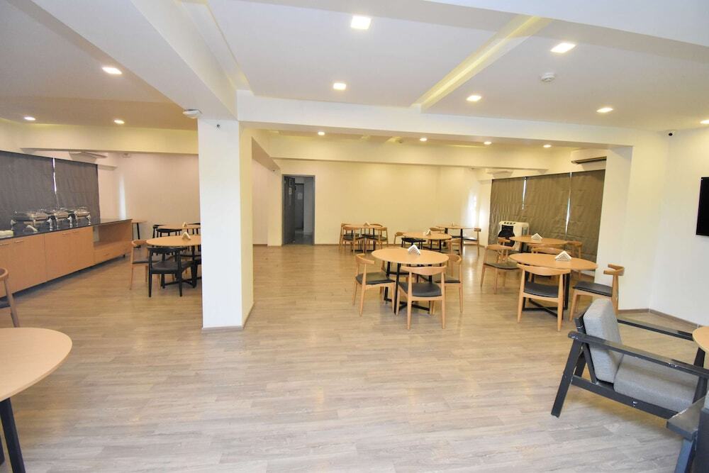 Нави-Мумбай: IVY Hotel Navi Mumbai