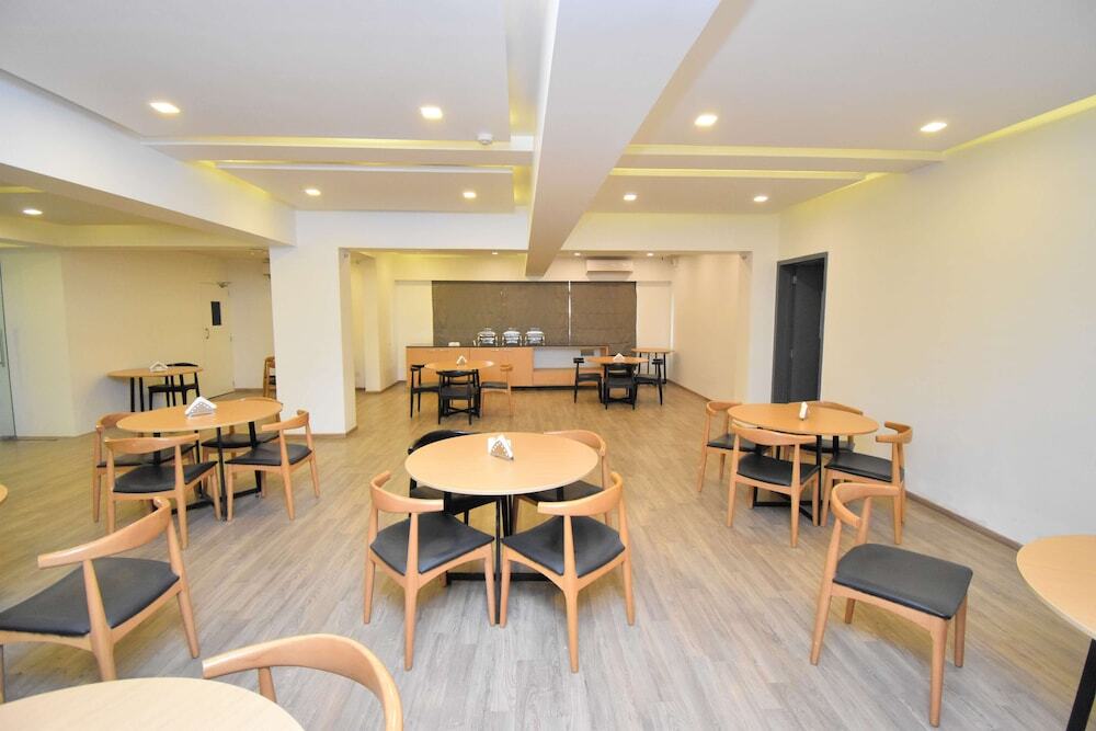 Нави-Мумбай: IVY Hotel Navi Mumbai