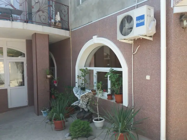 Судак: Guest House Kamilla