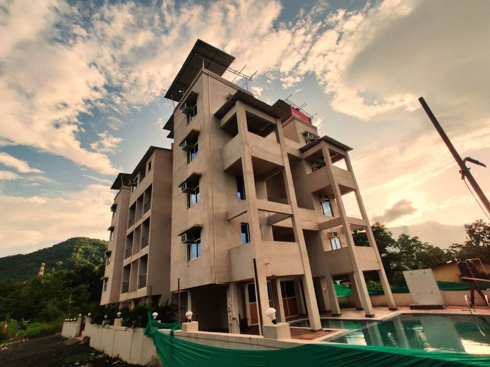 Нерал: Janavi Resort -Matheran