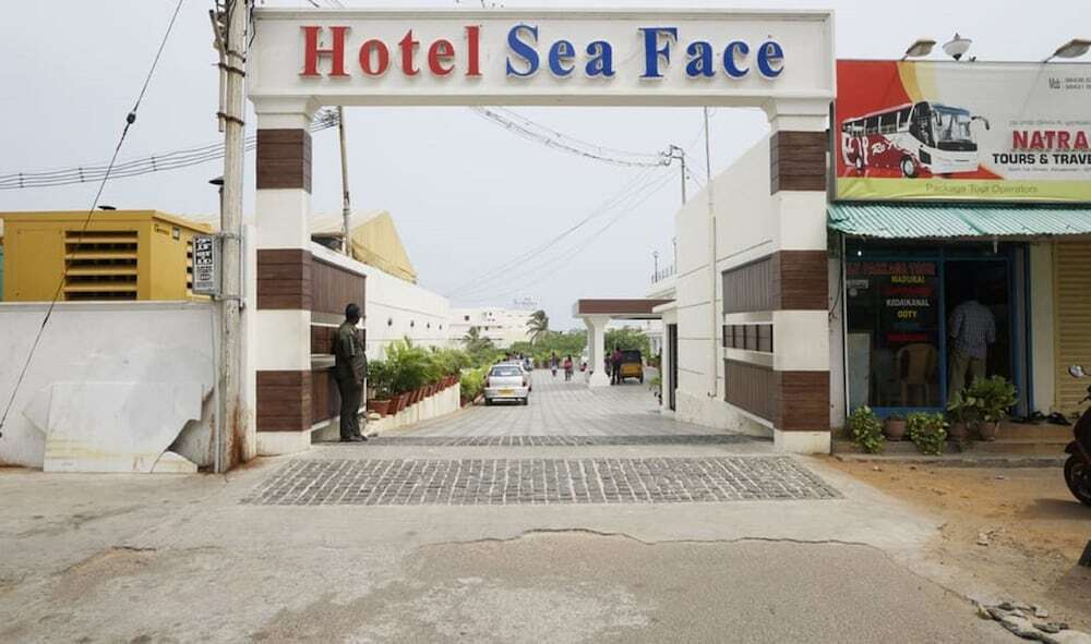 Eraniel: Hotel Seaface