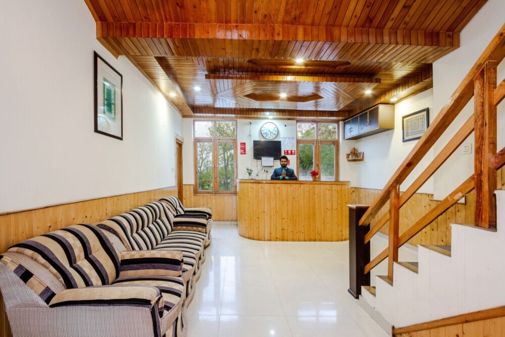 Манали: Goroomgo Aplin Retreat Manali