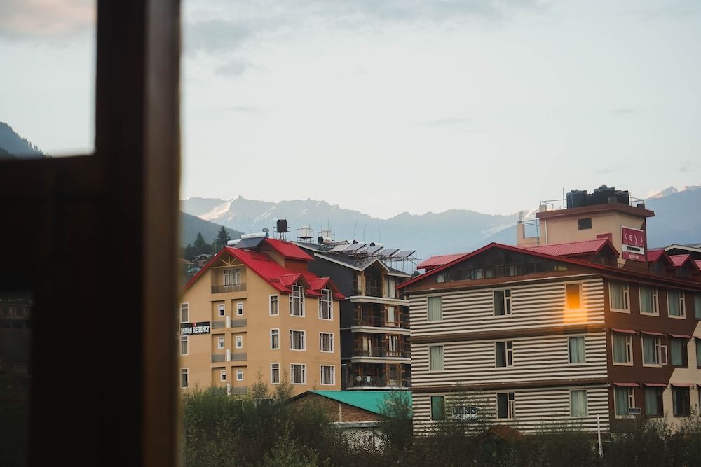 Манали: Hipostel Manali