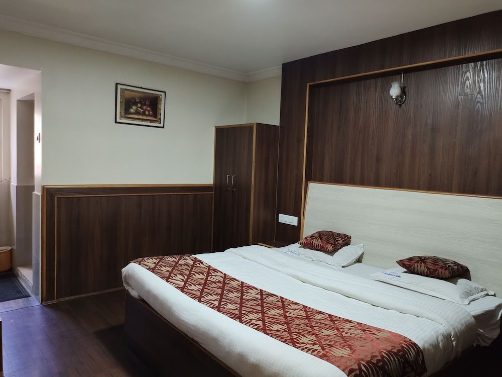 Ути: Hotel Alakapuri