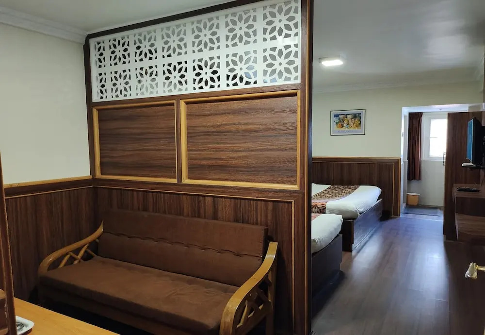 Ути: Hotel Alakapuri
