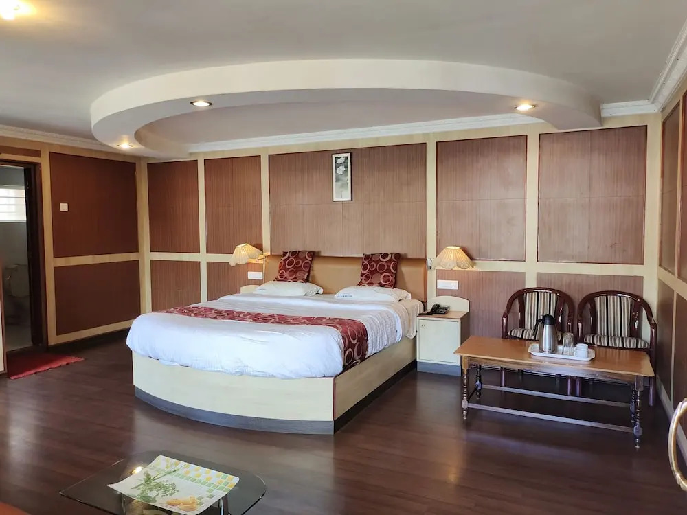 Ути: Hotel Alakapuri