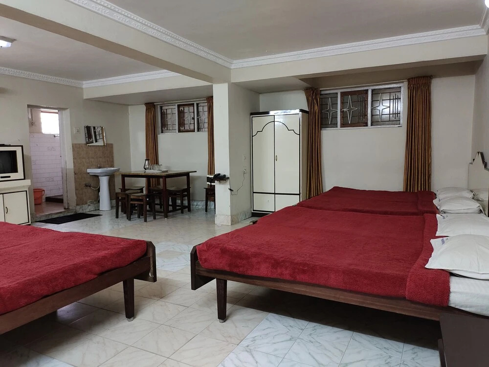Ути: Hotel Alakapuri